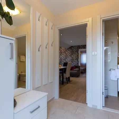 Cetinic アパート *